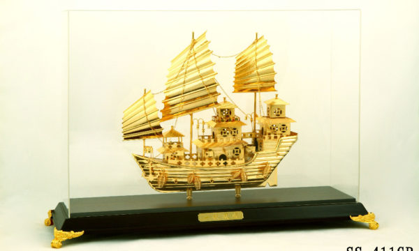 Mô hình thuyền buồm mạ vàng SS-411GP