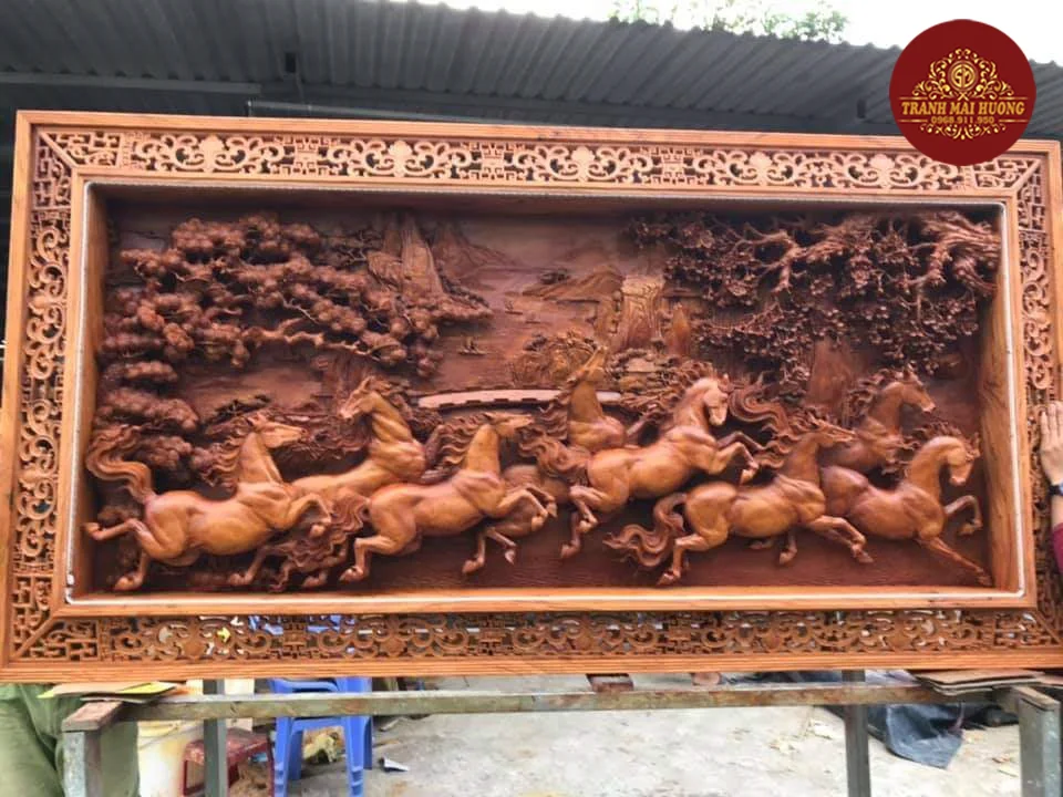 Tranh gỗ mã đáo thành công